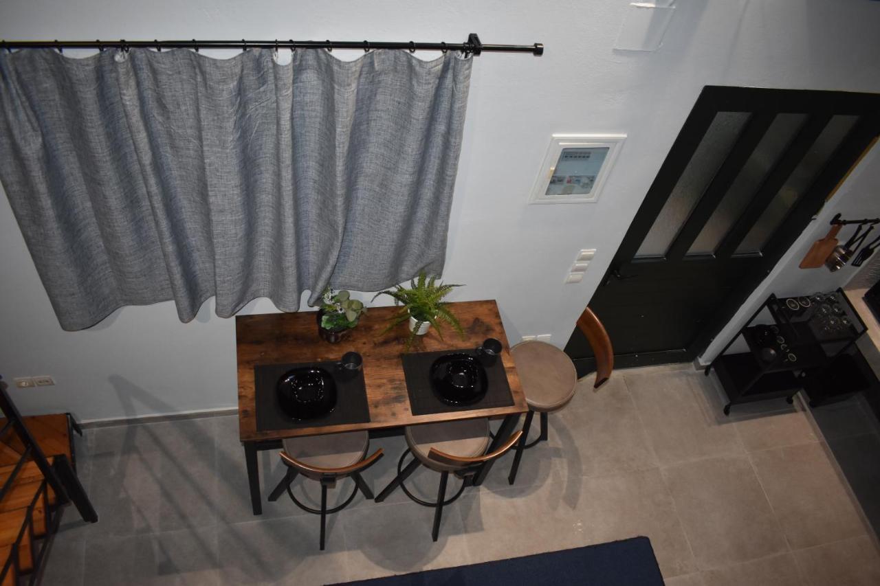 Keramos Apartment *